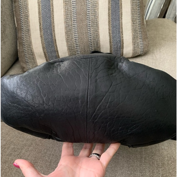 ✨FRYE Soft Leather Large Tote Crossbody - Picture 8 of 16